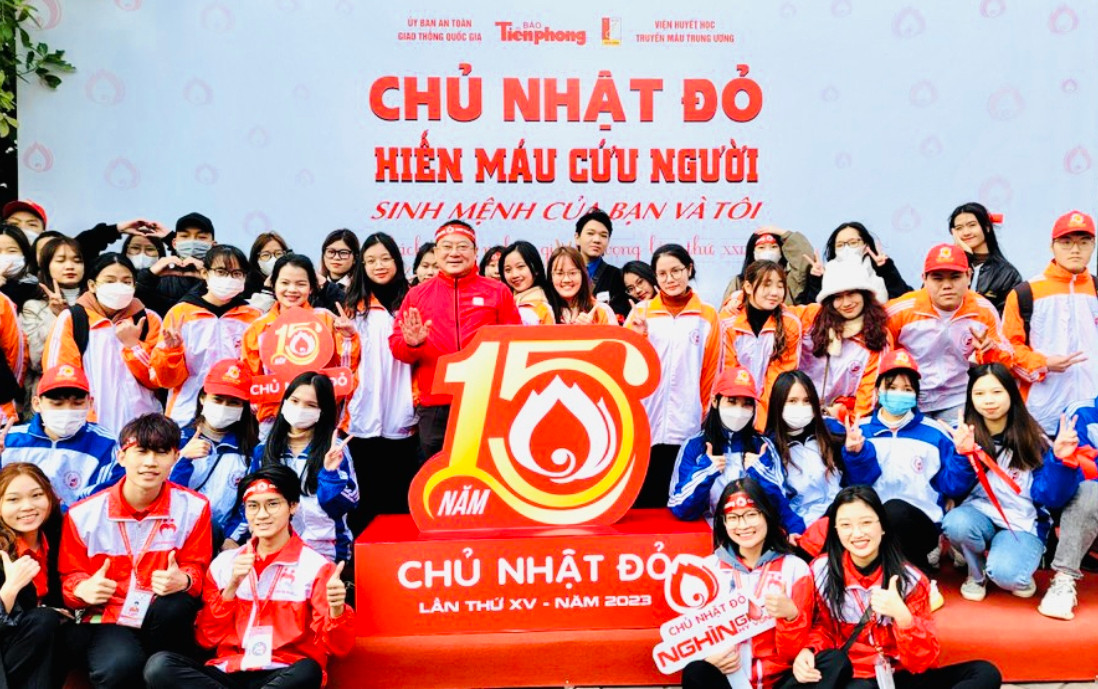 Chủ nhật Đỏ 2023 là chương trình được tổ chức năm thứ 15 liên tiếp với quy mô ngày càng lớn và truyền cảm hứng.