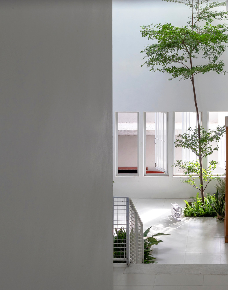 KTS quyết định thay đổi cấu trúc của từng tầng để dòng chảy của các không gian được liên tục. Đồng thời, hình thành các không gian mở khơi dậy sự kết nối trong cả không gian riêng tư và cộng đồng.