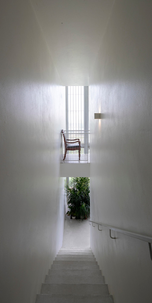 KTS quyết định thay đổi cấu trúc của từng tầng để dòng chảy của các không gian được liên tục. Đồng thời, hình thành các không gian mở khơi dậy sự kết nối trong cả không gian riêng tư và cộng đồng.