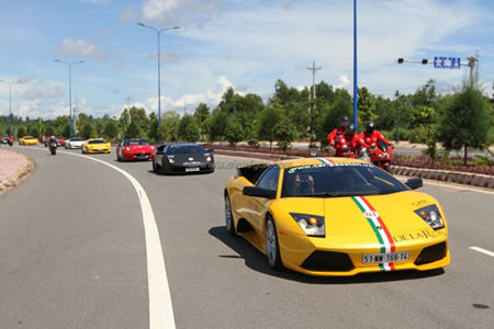 Hành trình siêu xe 2012 tiếp tục hoãn lần 2 và nhiều khả năng đã bị hủy