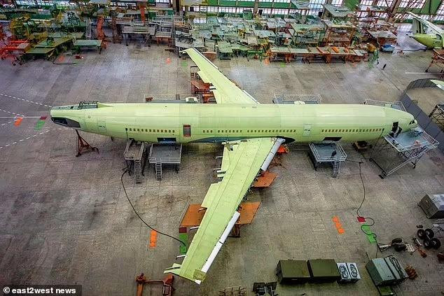 Máy bay Il-96-400M. Ảnh: Daily Mail