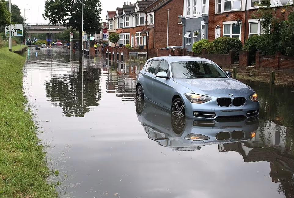 Ảnh: Daily Mail Ảnh: Daily Mail