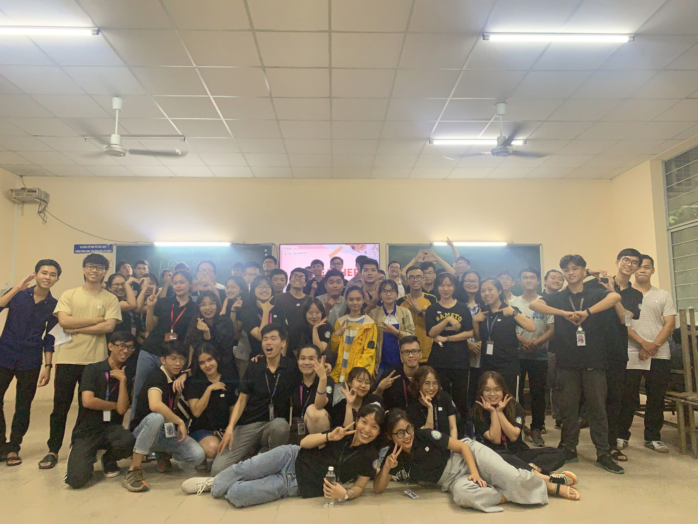 Sinh viên Đại học Sư phạm Kĩ thuật TP.HCM cùng nhau nâng cao kỹ năng tiếng Anh giao tiếp ảnh 5