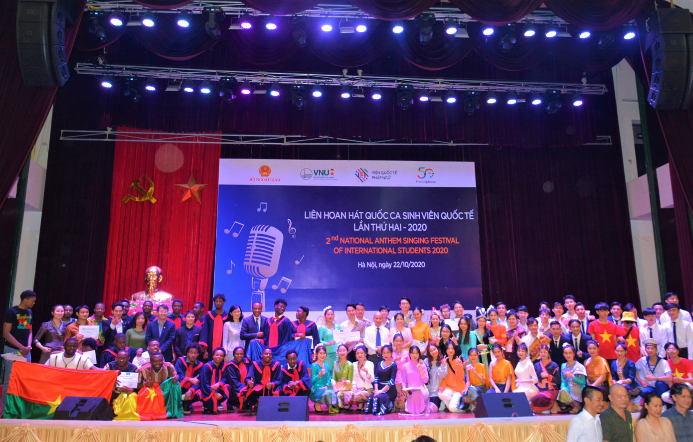 Sinh viên Đại học Hạ Long giành giải nhất Liên hoan hát Quốc ca sinh viên Quốc tế năm 2020 ảnh 4