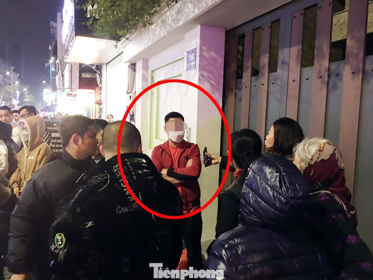 Tài xế Đạt tại hiện trường.