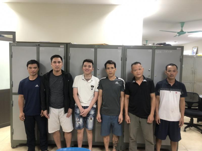 Nhóm đối tượng bị bắt giữ. Ảnh Công an cung cấp Nhóm đối tượng bị bắt giữ. Ảnh Công an cung cấp