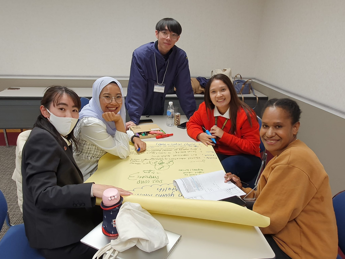 Nguyệt Thanh có cơ hội tham gia nhiều chương trình giao lưu quốc tế. Nguyệt Thanh có cơ hội tham gia nhiều chương trình giao lưu quốc tế.