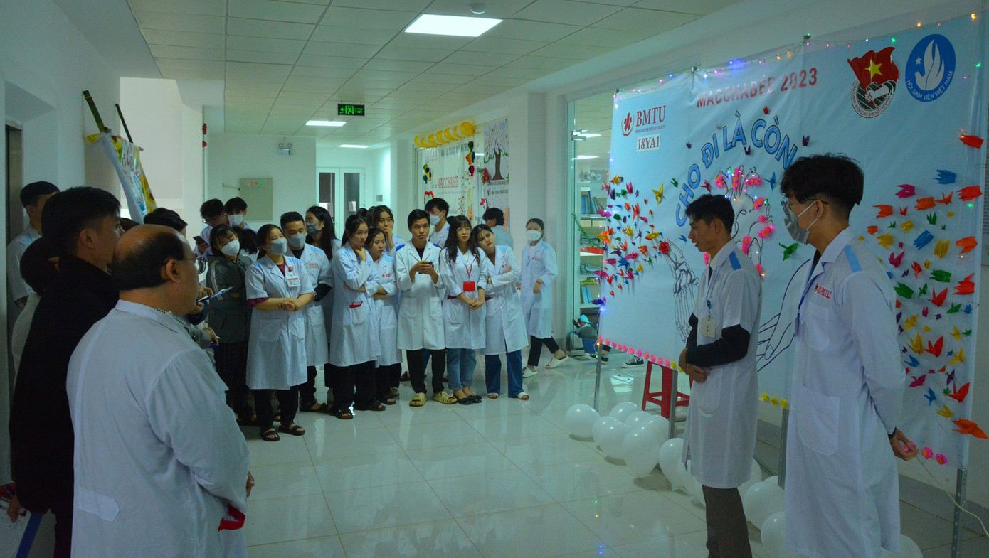 Lễ tri ân những người hiến thân xác cho y học tại trường ĐH Y Dược Buôn Ma Thuột