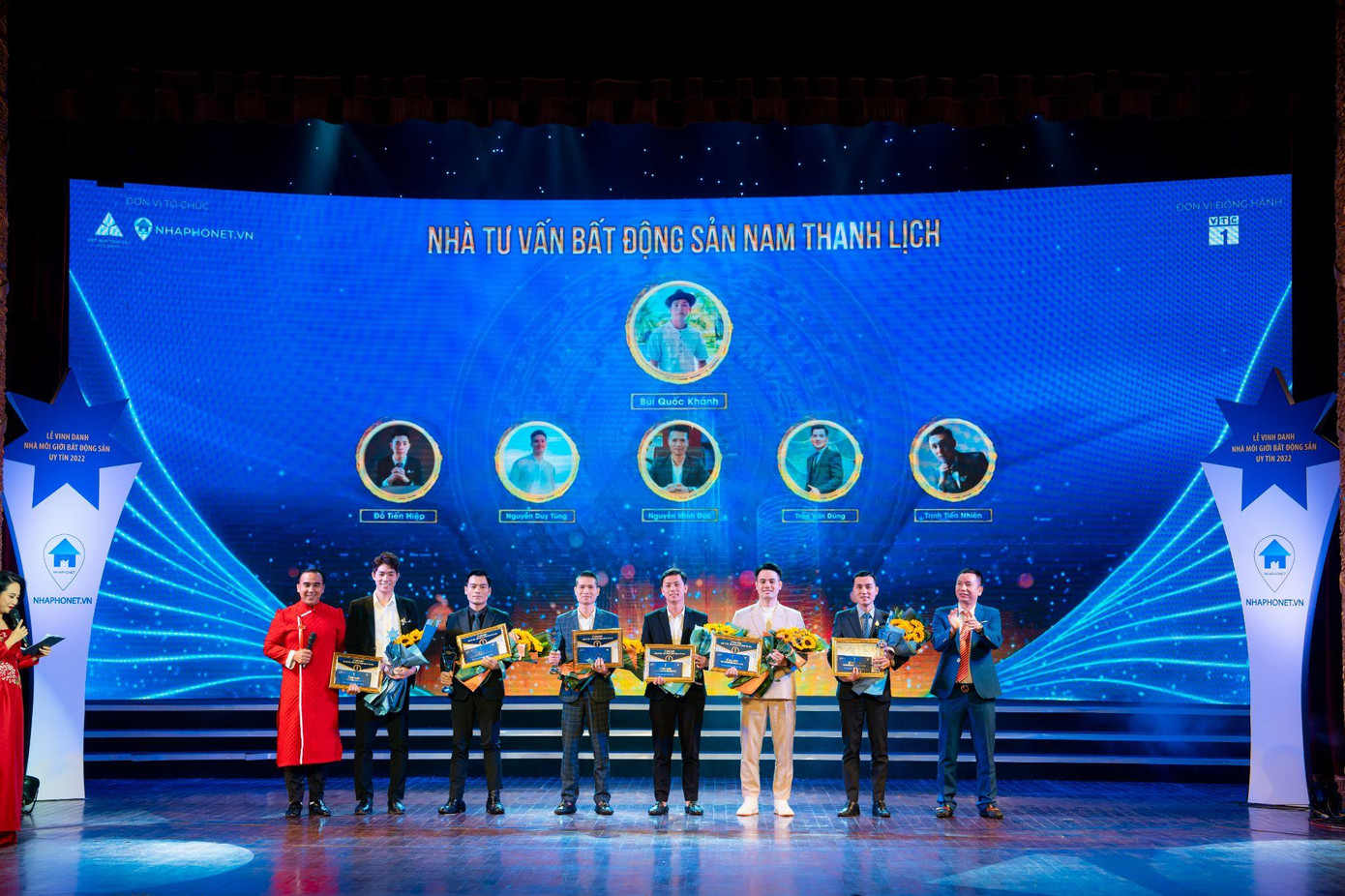 Các gương mặt xuất sắc được vinh danh tại 2 hạng mục “Nhà môi giới bất động sản Nữ duyên dáng” và “Nhà môi giới bất động sản Nam Thanh lịch”