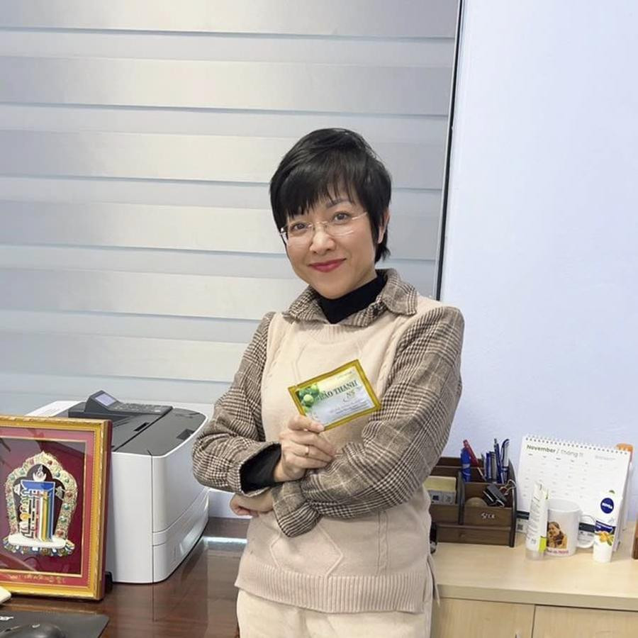 Thảo Vân luôn trữ sẵn Viên ngậm bổ phế Bảo Thanh trong túi xách để kịp thời sử dụng khi cần.