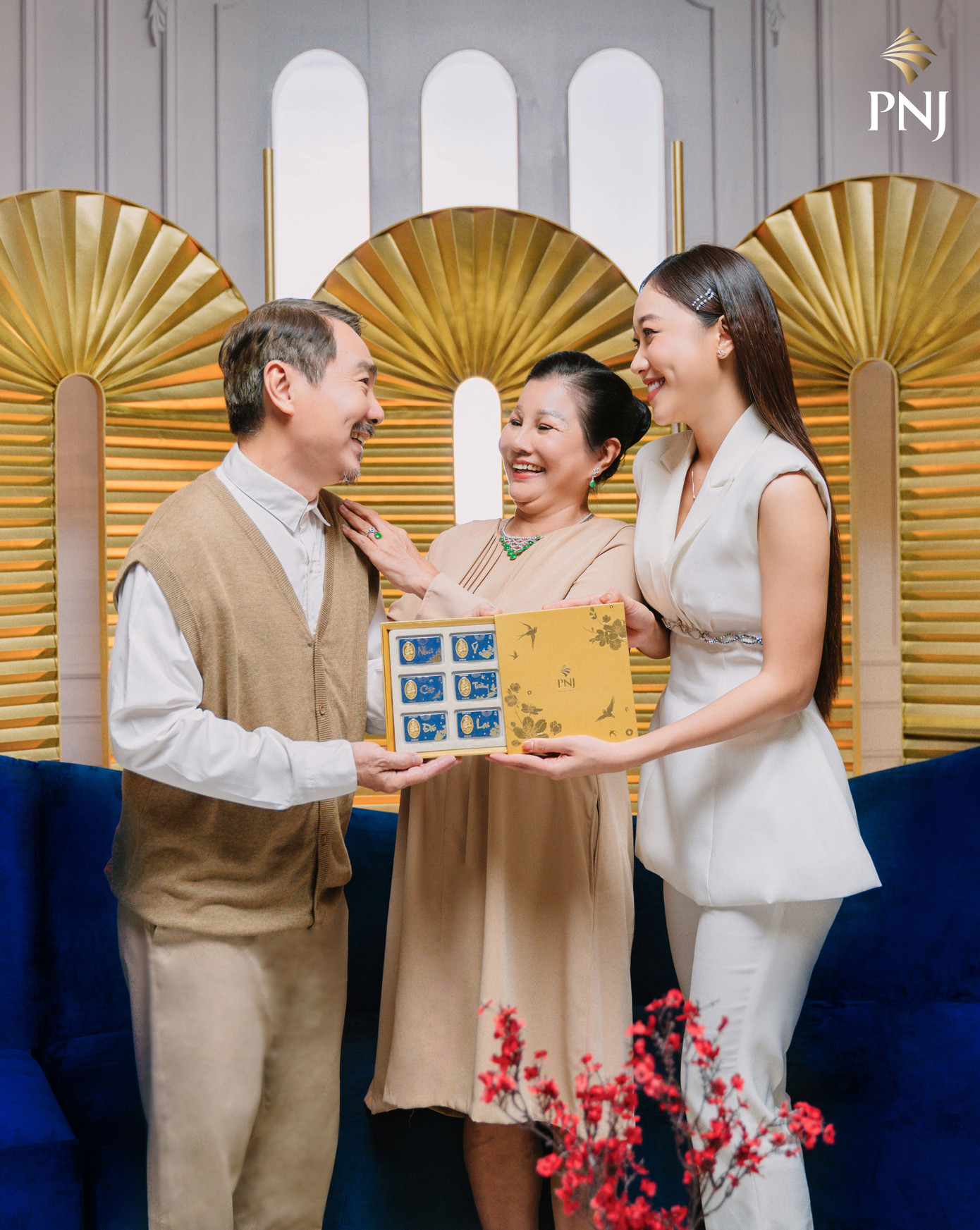 Thiết kế sang trọng, tinh tế thể hiện thành ý của người tặng Thiết kế sang trọng, tinh tế thể hiện thành ý của người tặng