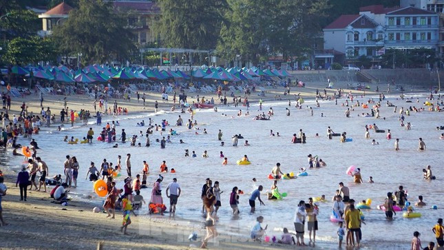 Bãi tắm truyền thống ở Đồ Sơn Bãi tắm truyền thống ở Đồ Sơn