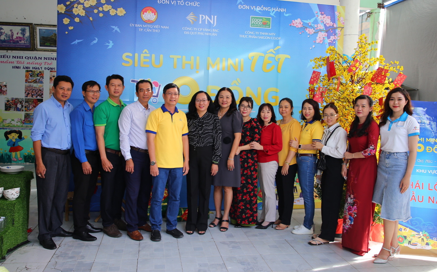 'Siêu thị mini Tết 0 đồng' diễn ra từ ngày 11 - 14/1/2023, tại Nhà Văn hóa Thiếu nhi quận Ninh Kiều, TP. Cần Thơ.