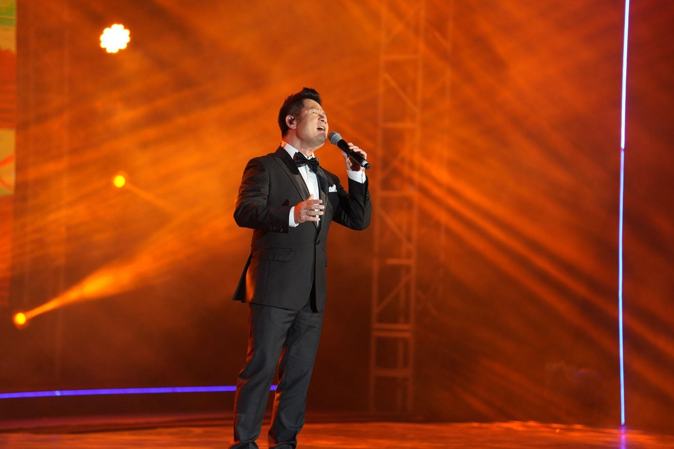 Bằng Kiều mang đến loạt hit đình đám tại sự kiện