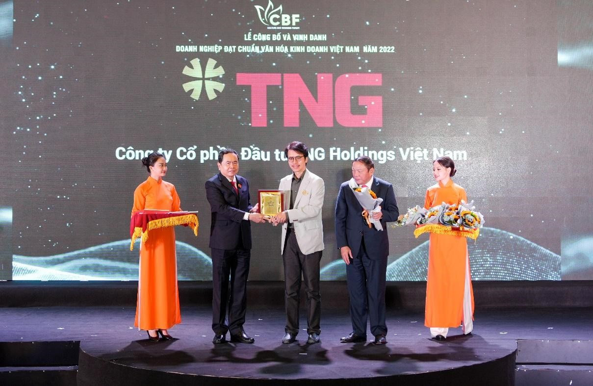 TNG Holdings Vietnam được vinh danh “Doanh nghiệp đạt chuẩn văn hóa kinh doanh Việt Nam” năm 2022. TNG Holdings Vietnam được vinh danh “Doanh nghiệp đạt chuẩn văn hóa kinh doanh Việt Nam” năm 2022.