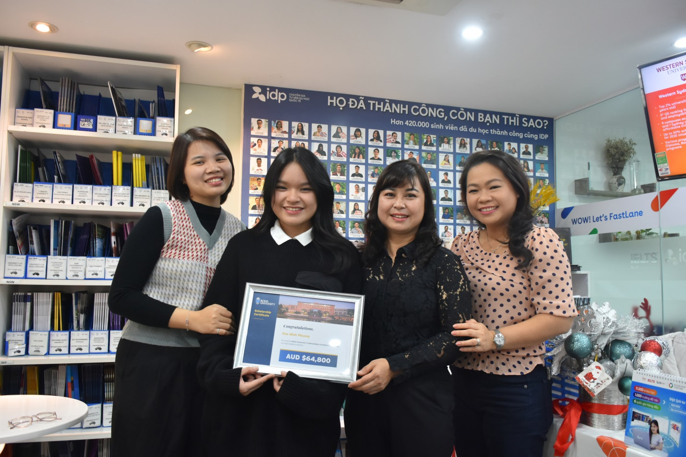 Học bổng hơn 1 tỷ đồng Việt Nam là món quà Minh Phương tặng mẹ dịp năm mới