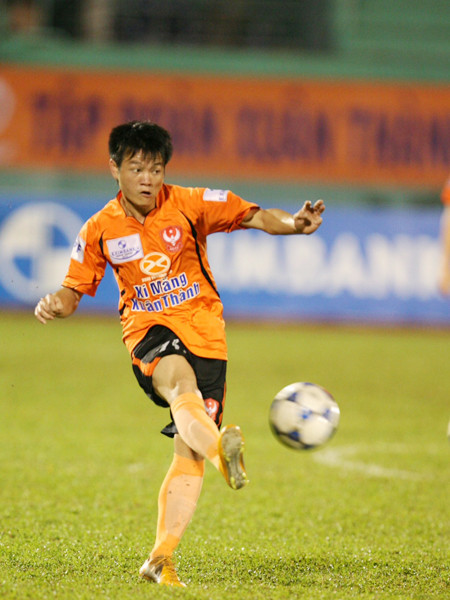 Văn Quyến vẫn miệt mài tìm lại bóng hình xưa. Ảnh: VSI