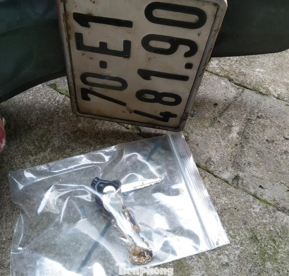 Sợi dây chuyền đối tượng giật của nạn nhân