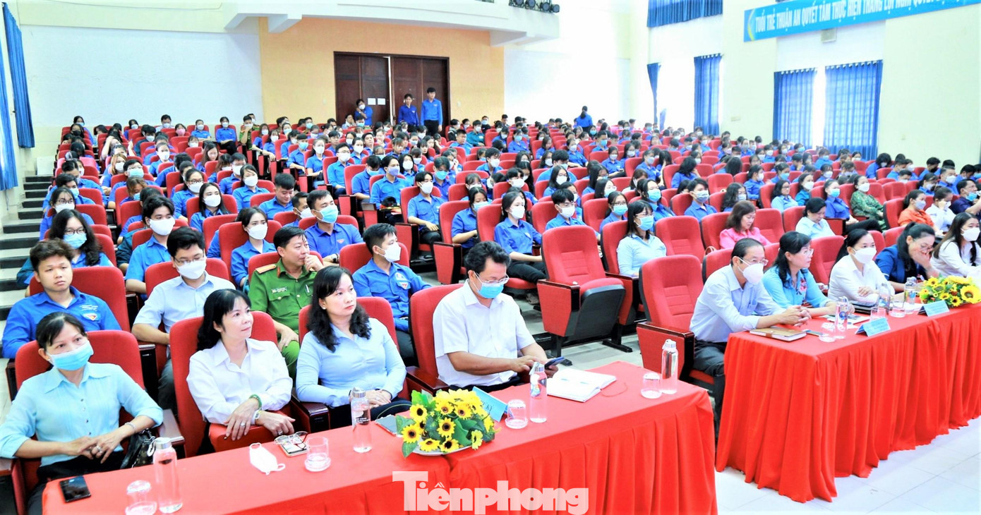 Toàn cảnh hội nghị Toàn cảnh hội nghị