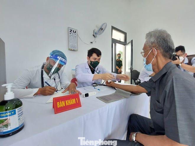 Trạm Y tế Quân dân y Hữu nghị Việt Nam - Campuchia khám, chữa bệnh cho người dân hai nước