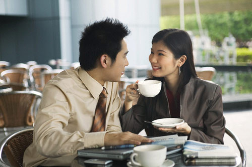 giữ chồng; ngoại tình