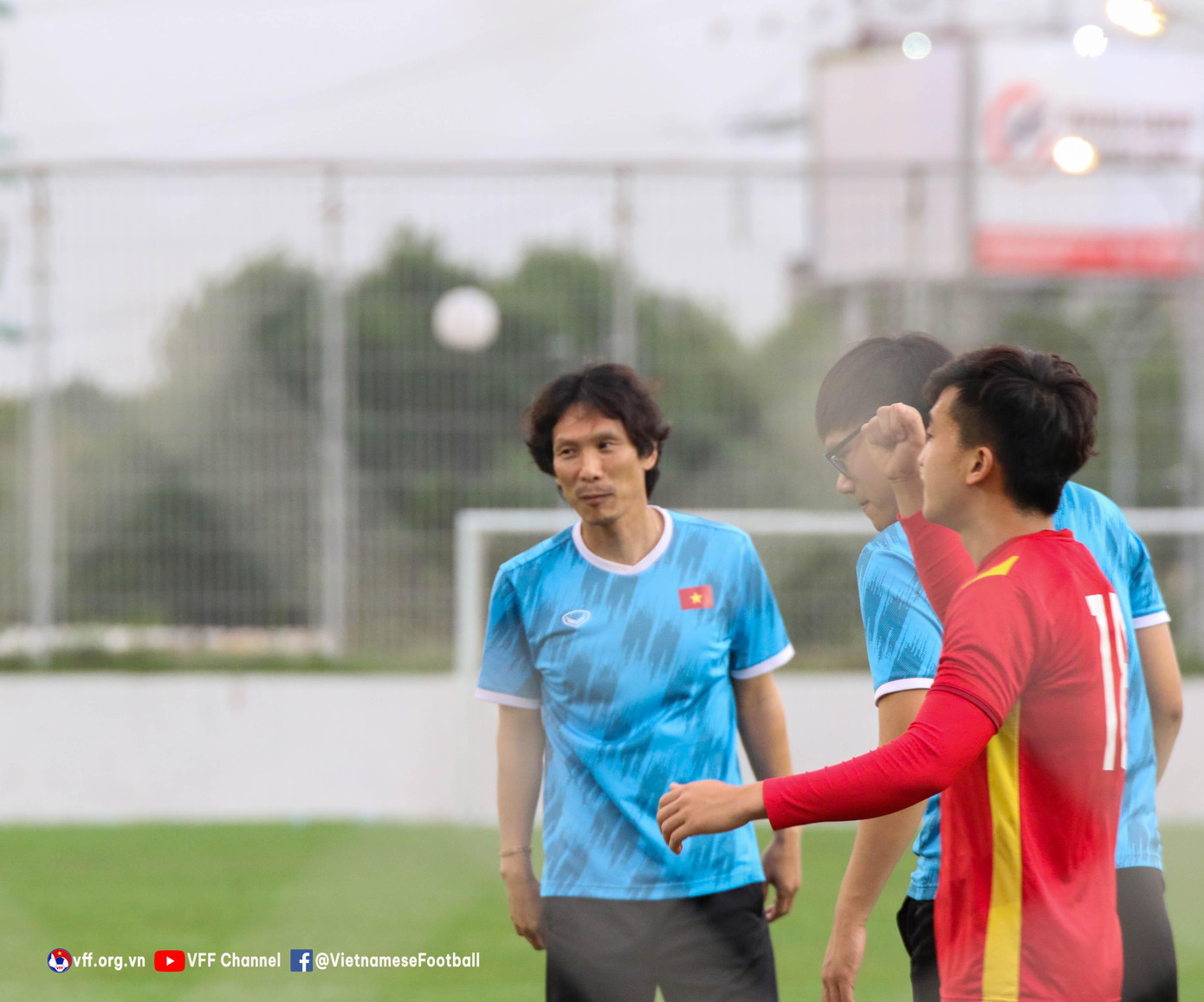 Về công tác chuyên môn, HLV Gong Oh-kyun và các cộng sự trong BHL đã chuẩn bị các phương án cho cuộc chạm trán với Saudi Arabia.