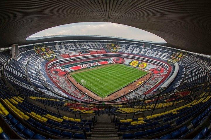 Sân Azteca của Mexico là sân vận động đầu tiên tổ chức ba kỳ World Cup.