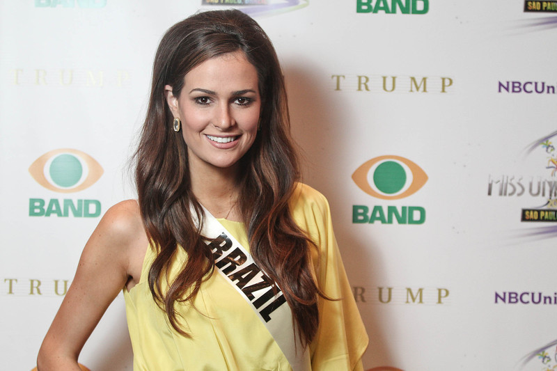 Hoa hậu nước chủ nhà Brazil