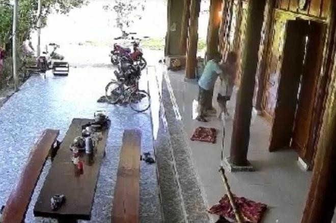 Ông Lương Văn Tòi tại clip