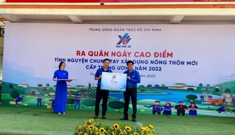 Nhiều nguồn lực hỗ trợ xây dựng nông thôn mới được triển khai trong ngày lễ ra quân.