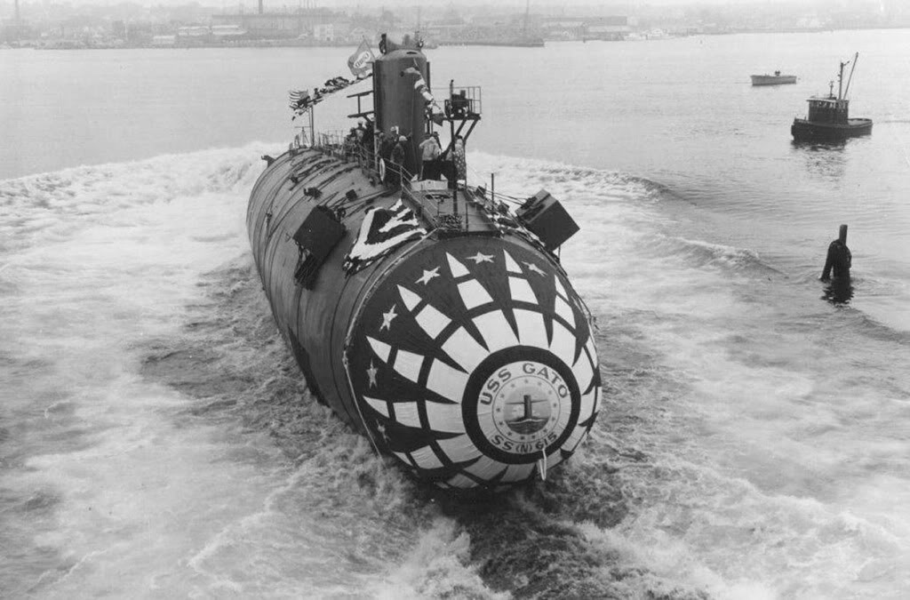 USS Gato (SSN-615), tàu ngầm tấn công lớp Thresher hạ thủy tại Electric Boat ngày 14 tháng 5 năm 1964 (navsource.org). Rất lâu sau này người ta được biết sau cú 