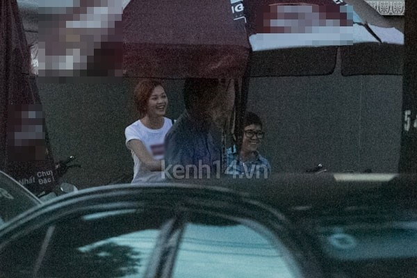 Cô vẫn đồng hành với cựu giám đốc âm nhạc Phương Uyên