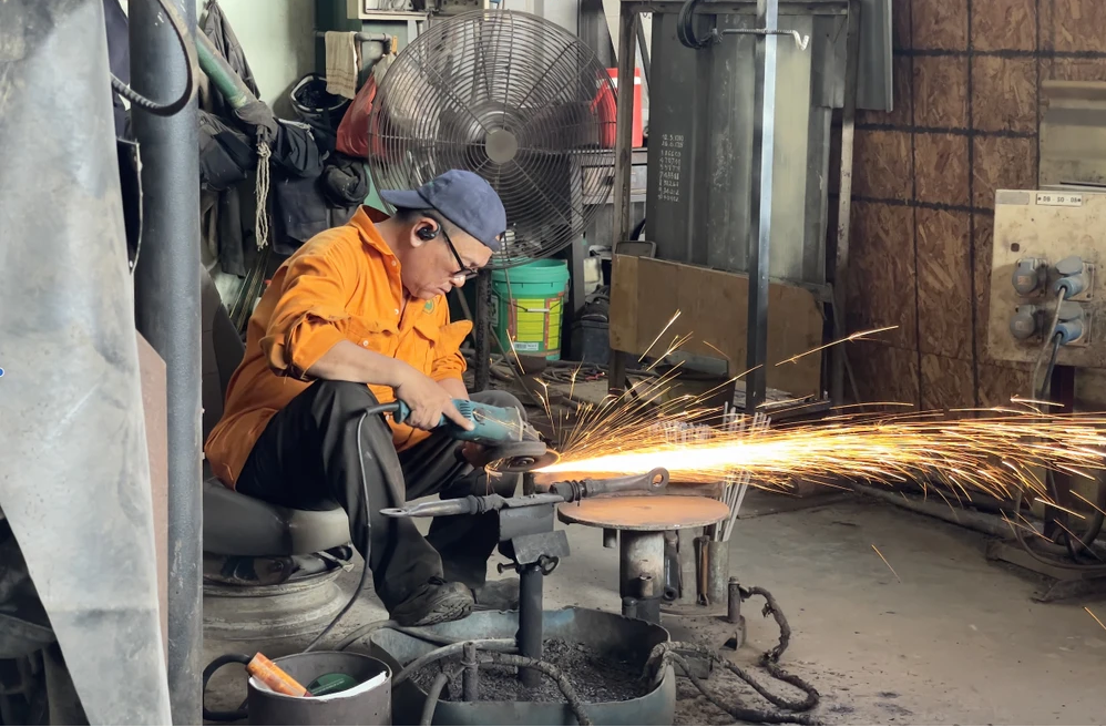 Công nhân Công ty VWS đã quay trở lại làm việc Công nhân Công ty VWS đã quay trở lại làm việc