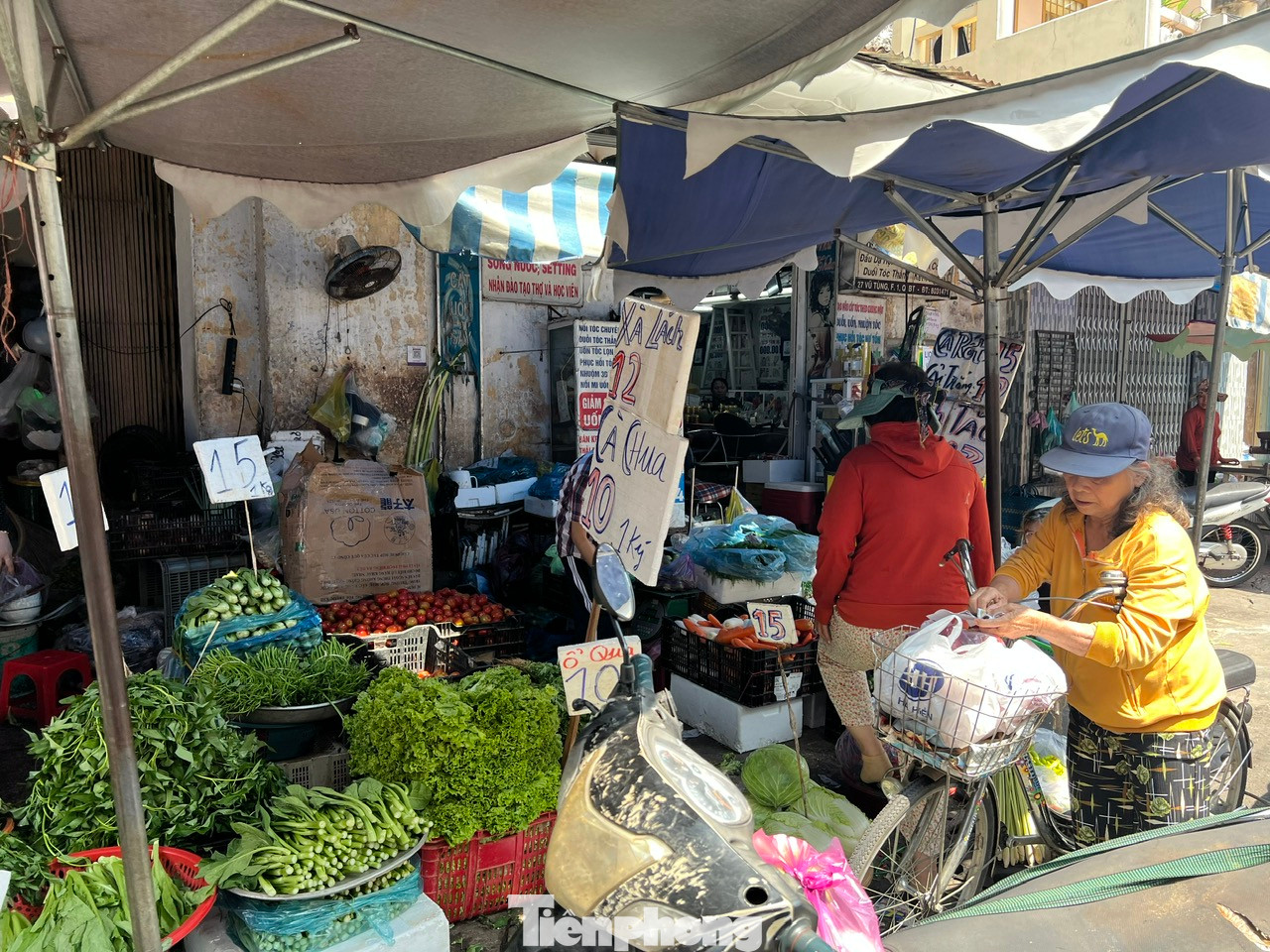 So với thời điểm Tết, giá cả ở chợ lẻ đã ổn định trở lại