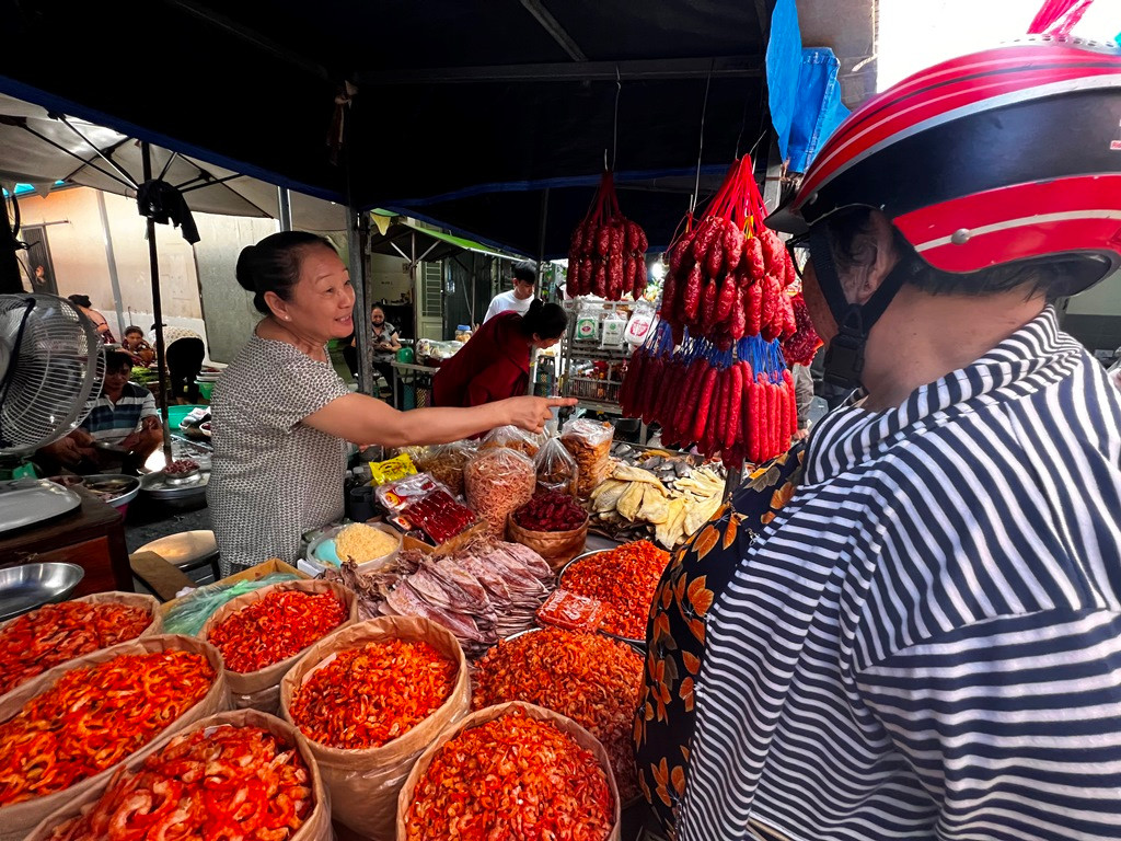 Tuy nhiên các chuyên gia cho rằng, cần có có giải pháp để giữ giá bình ổn và bền vững Tuy nhiên các chuyên gia cho rằng, cần có có giải pháp để giữ giá bình ổn và bền vững