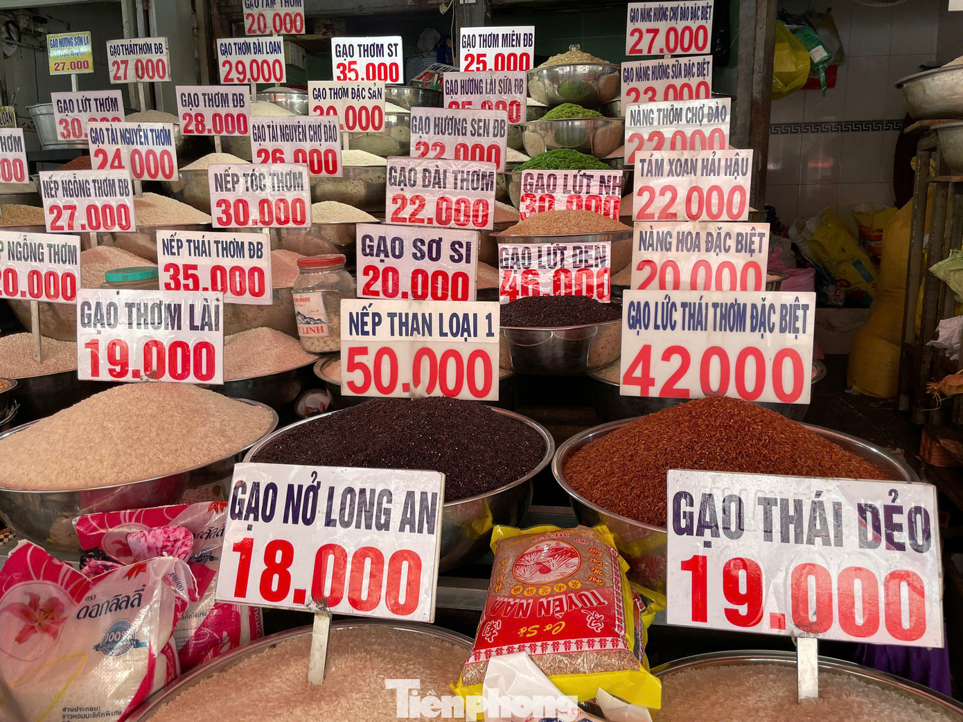 Gạo giảm giá đa phần là gạo thường, giá giảm nhẹ từ 1.000 - 2.000 đồng/kg