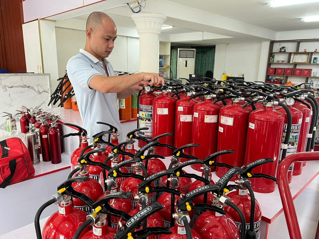 Khách hàng mua bình chữa cháy cần biết cách sử dụng