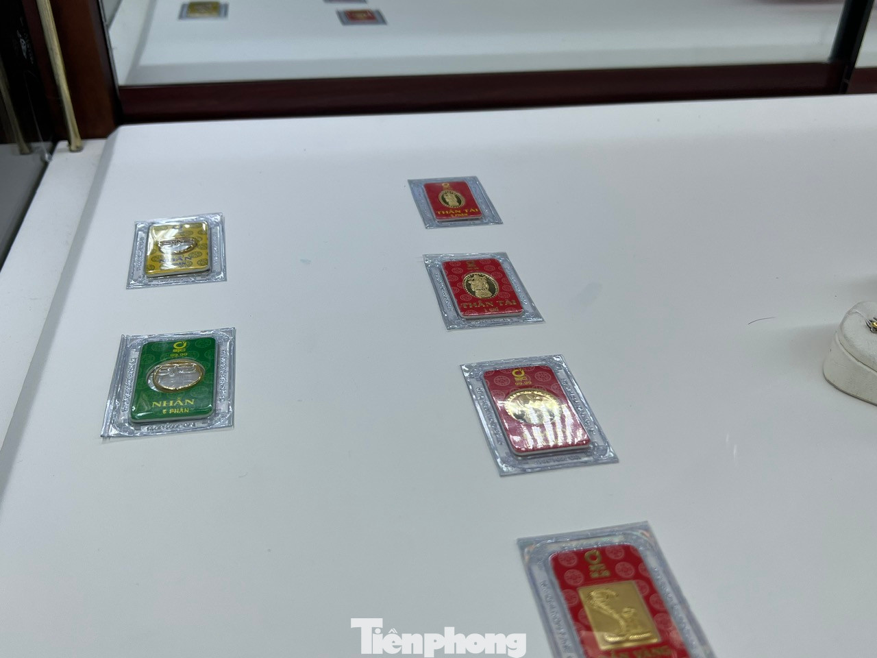 Công ty SJC hiện chỉ bán vàng miếng SJC qua kênh online, còn vàng nhẫn chỉ còn loại 5 phân và số lượng cũng không nhiều.