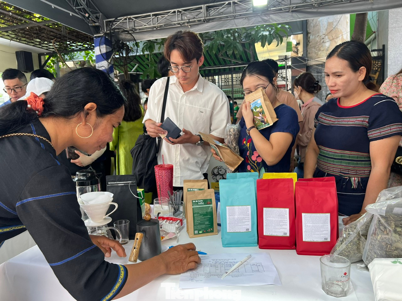 Nhiều sản phẩm "cháy hàng" sớm Nhiều sản phẩm "cháy hàng" sớm