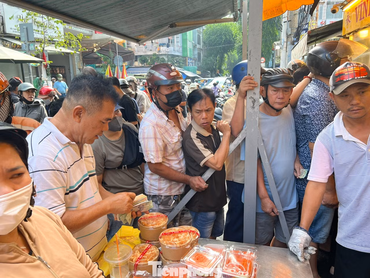 Các loại xôi có giá từ 50.000 đồng/hộp.