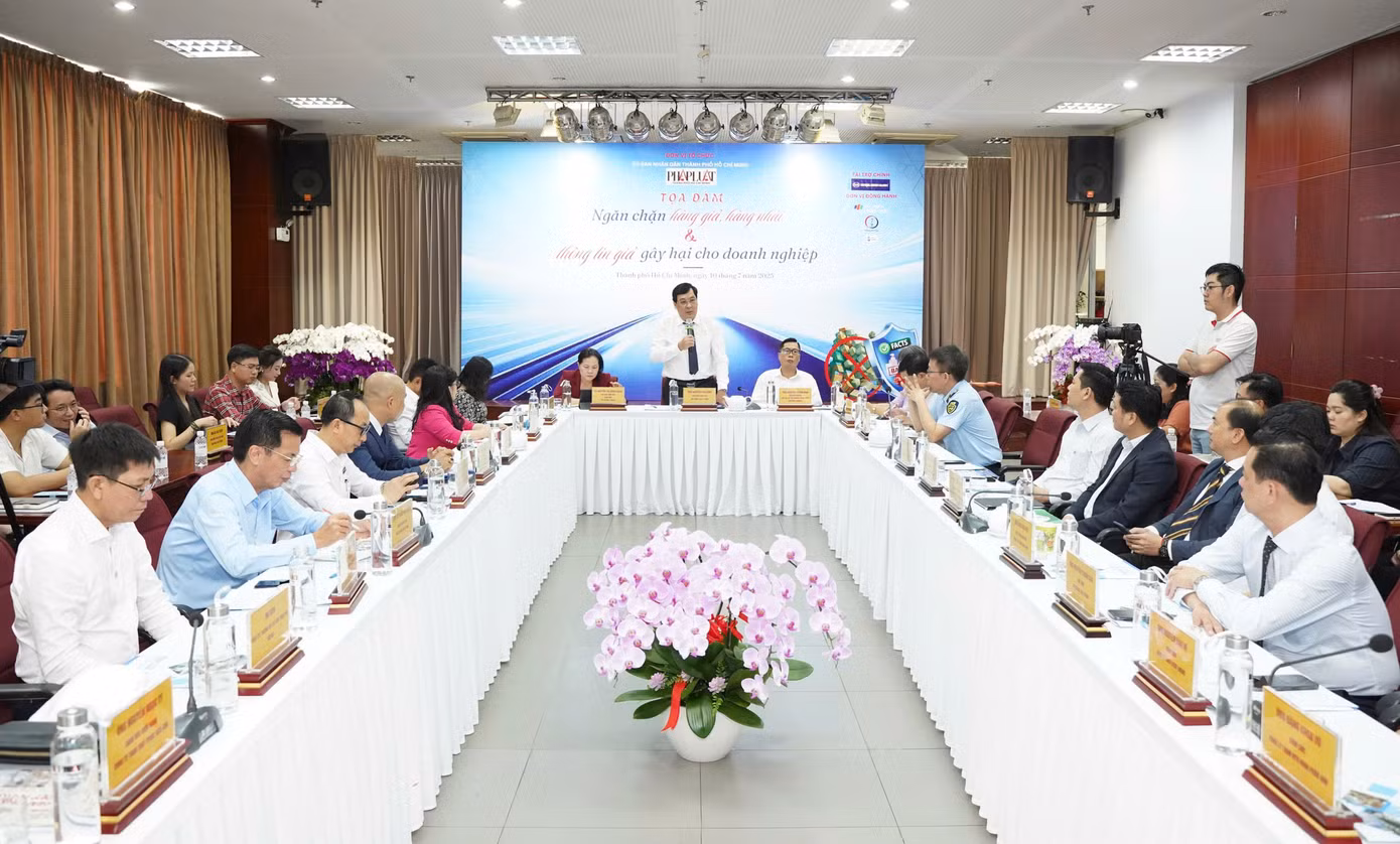 Quang cảnh hội thảo