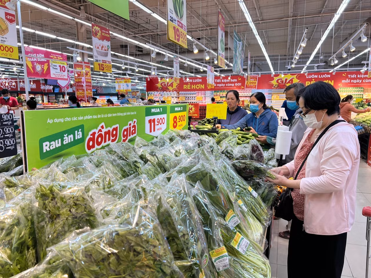 "Siêu đô thị" TPHCM sau khi sáp nhập 3 địa phương giữ vị trí đầu bảng về tổng mức bán lẻ hàng hóa.