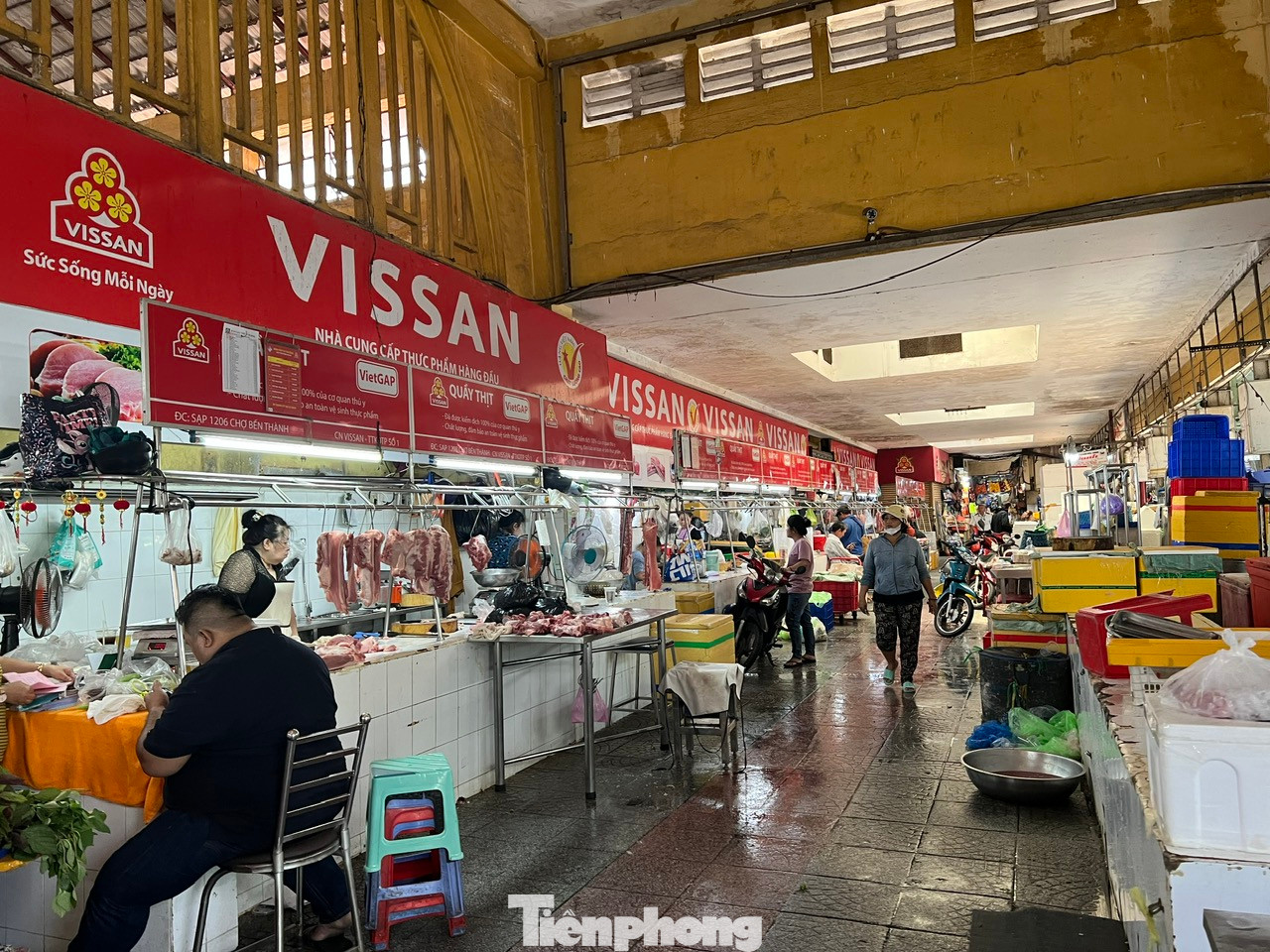 Thịt heo tại chợ Bến Thành (quận 1) ế ẩm, vắng khách