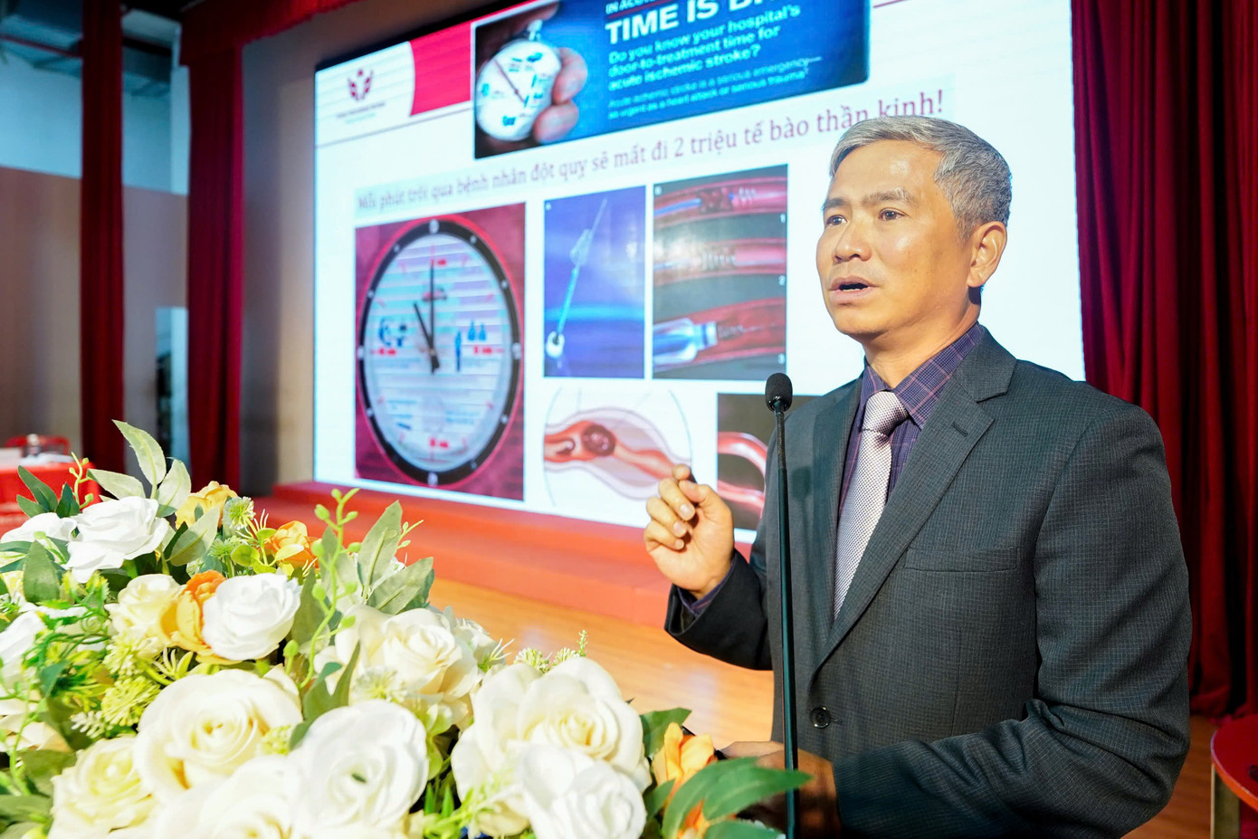 TS.BS Trần Chí Cường – Chủ tịch Hội Can thiệp Thần kinh TPHCM, thành viên Hội Can thiệp Thần kinh Thế giới, Giám đốc Bệnh viện Đa khoa quốc tế S.I.S Cần Thơ (ảnh: Duy Anh)