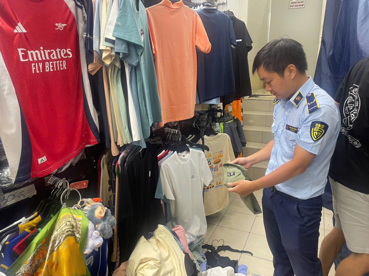 Cục Quản lý và Phát triển thị trường trong nước Bộ Công Thương tiếp tục kiểm tra Saigon Square