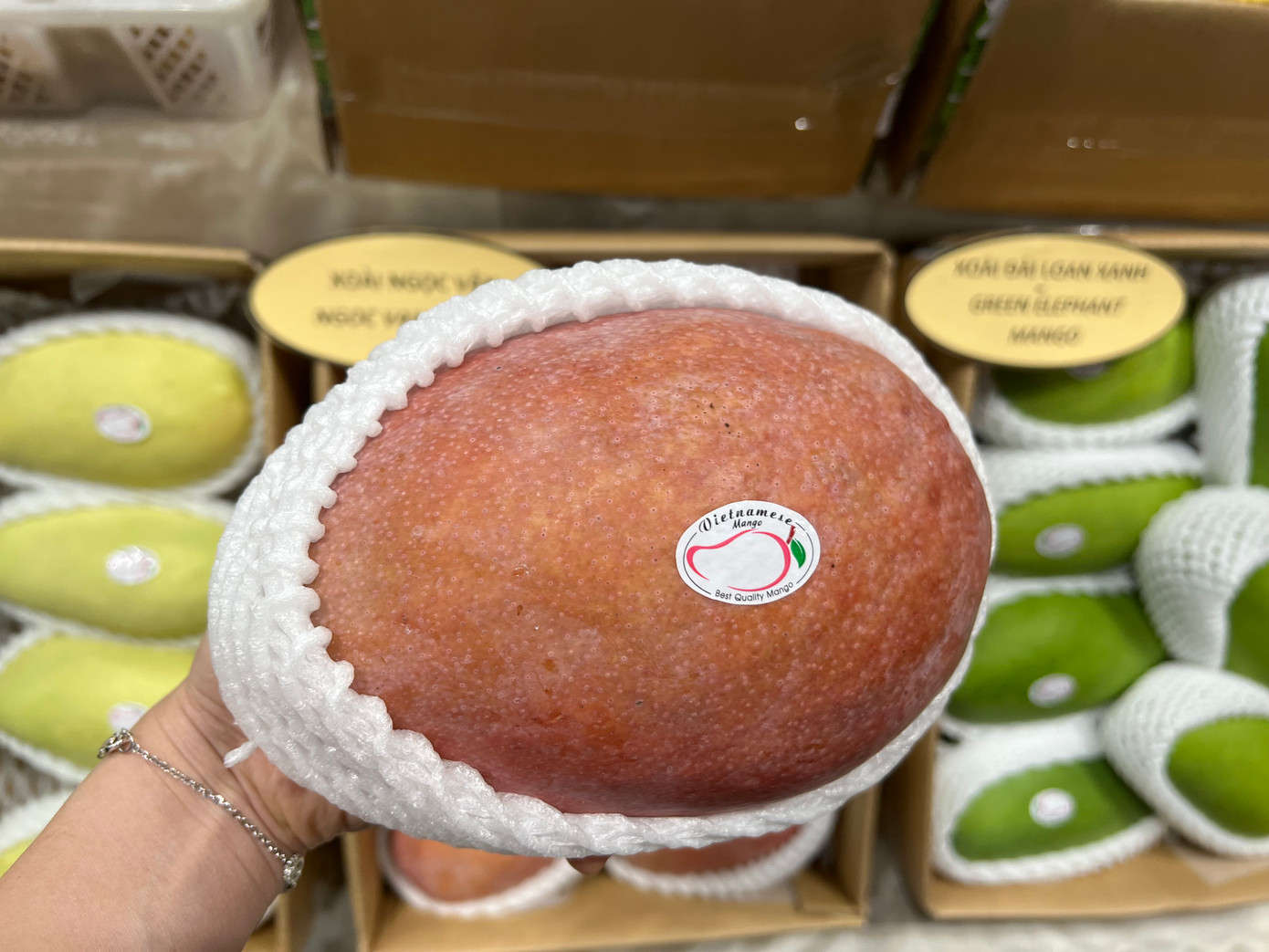 Các loại nông sản chất lượng cao được trưng bày tại hội chợ. Các loại nông sản chất lượng cao được trưng bày tại hội chợ.