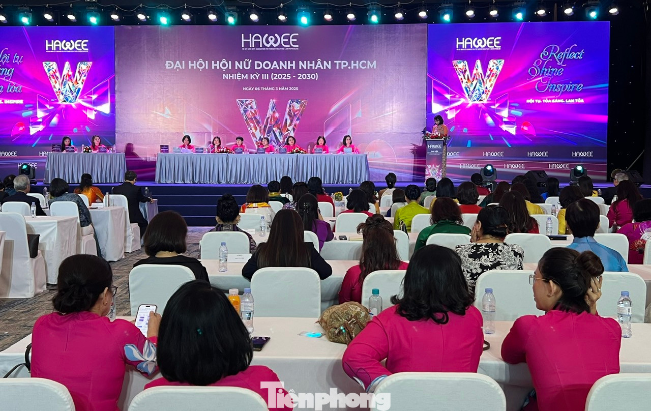 Hội Nữ doanh nhân TPHCM hiện có gần 600 hội viên. Hội Nữ doanh nhân TPHCM hiện có gần 600 hội viên.