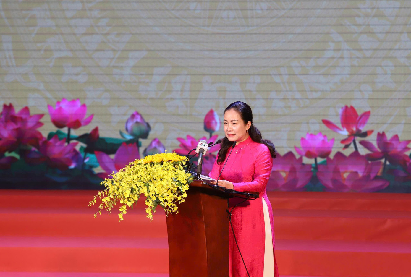 Bí thư Đảng ủy phường Bình Quới Đỗ Thị Minh Quân Bí thư Đảng ủy phường Bình Quới Đỗ Thị Minh Quân