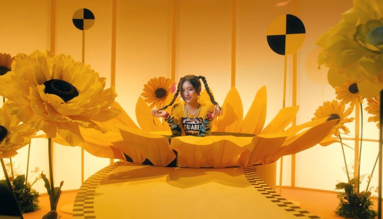 Leeseo đúng chất em út tươi sáng. Leeseo đúng chất em út tươi sáng.