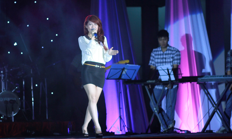 Các phần thi đơn ca, các thí sinh phần nhiều chọn những sáng tác mới